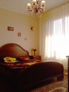 Сдам 2-комнатную квартиру в Симферополе