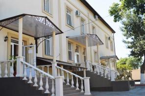 Продам современный отель в центре Керчи в Крыму
