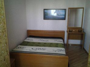 Сдам (посуточно) двухкомнатную квартиру-люкс в Крыму на лето.