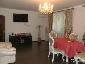 Продам 3-комнатную квартиру в Симферополе