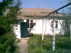 Продаю дом в Крыму в селе Айвовое.