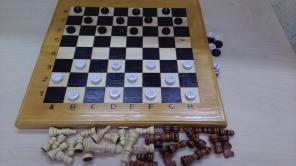 Шахматы шашки нарды три в одном