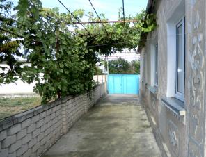 Продажа дома с земельным участком, г.Белогорск